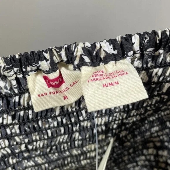 NEW Levis Floral Statement Crop Top Shirt Womens Medium black western - Picture 4 of 10